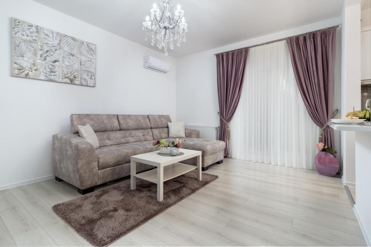 Premier Apartment Luceafarul Oradea Exterior photo